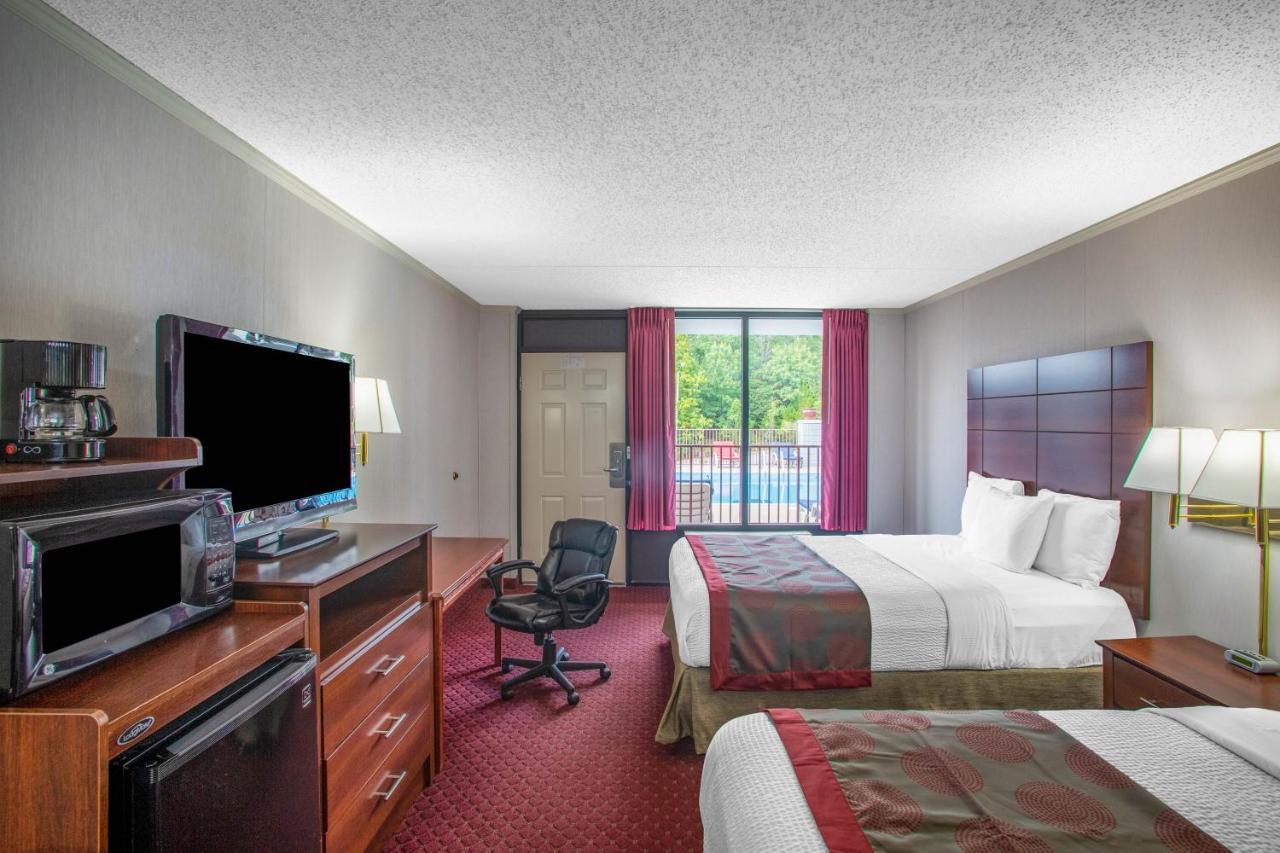 Ramada By Wyndham Branson Motel Екстериор снимка