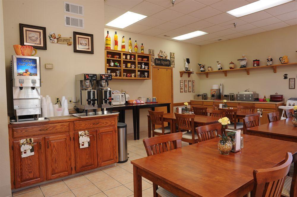 Ramada By Wyndham Branson Motel Екстериор снимка