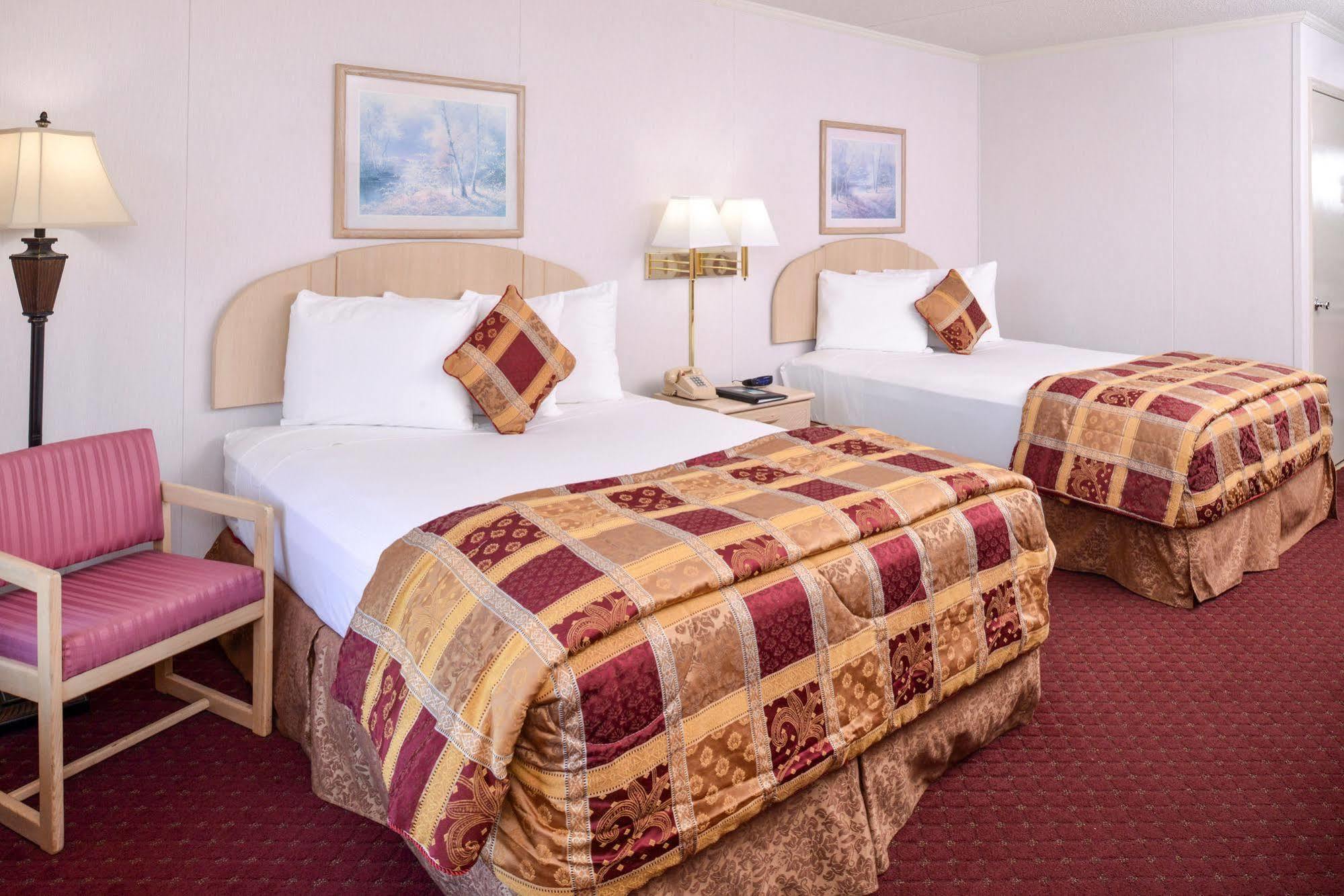 Ramada By Wyndham Branson Motel Екстериор снимка