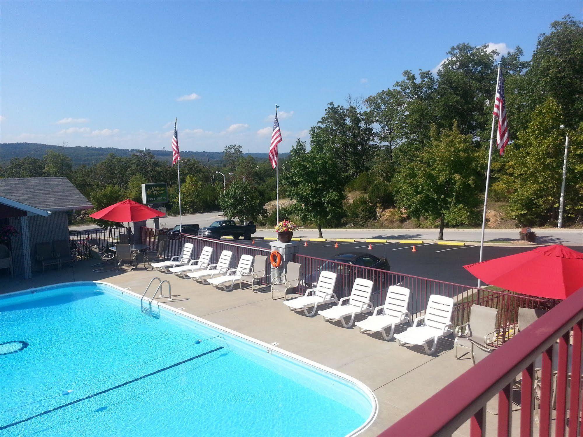 Ramada By Wyndham Branson Motel Екстериор снимка