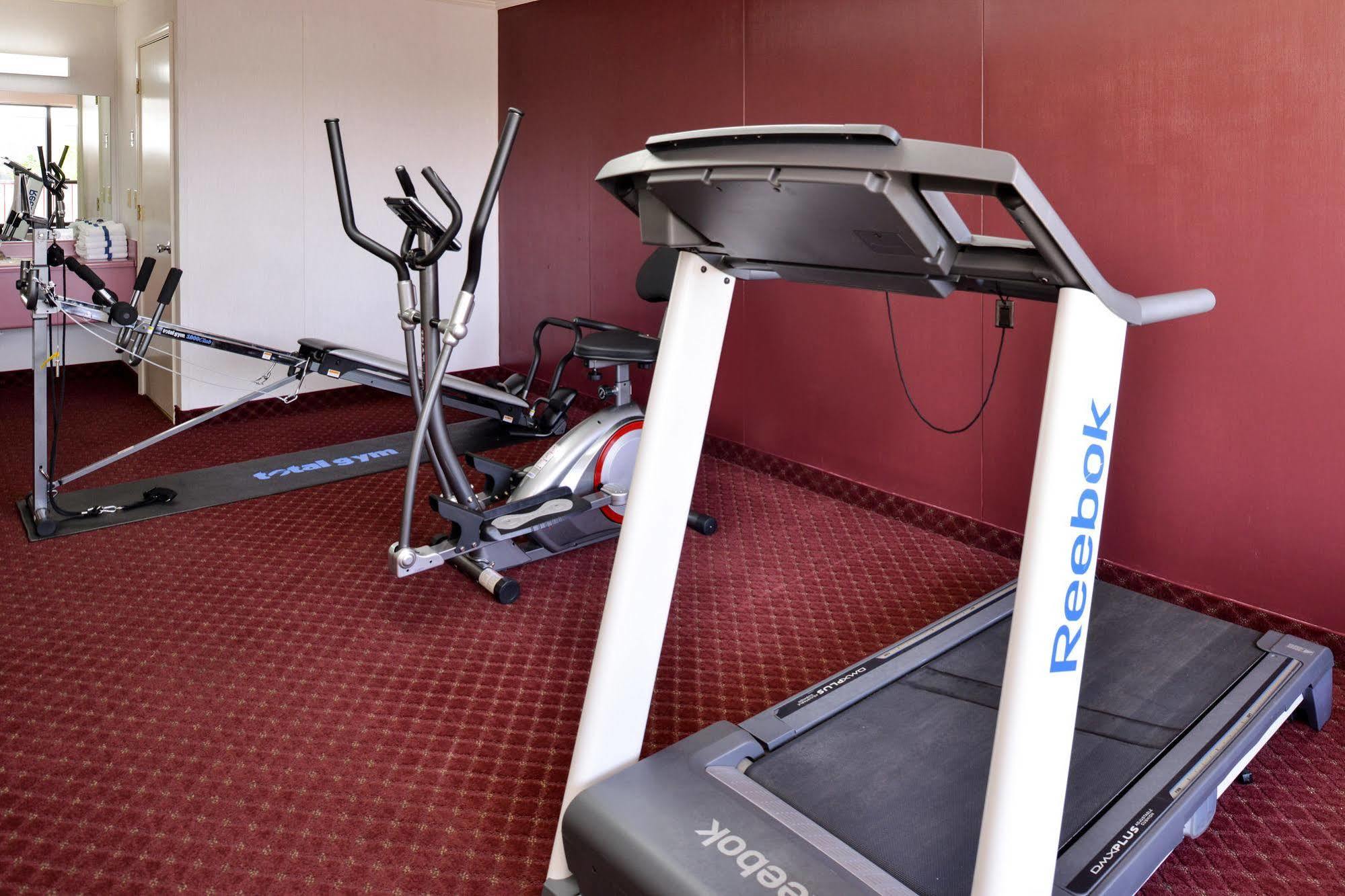 Ramada By Wyndham Branson Motel Екстериор снимка