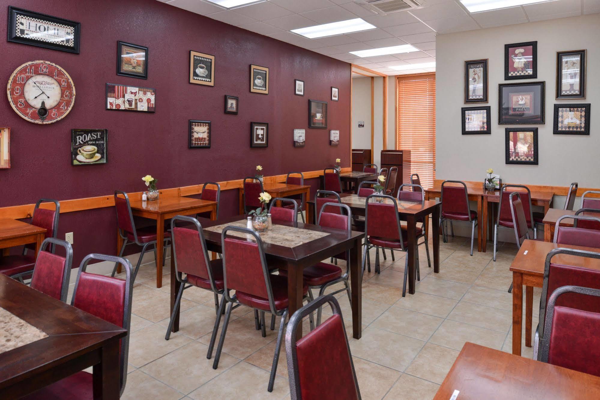 Ramada By Wyndham Branson Motel Екстериор снимка